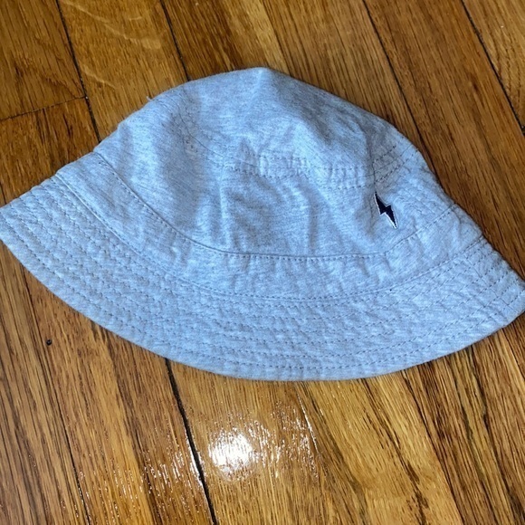 H&M Other - H&M lighting bolt soft toddler bucket hat 4y fit us at 3T EUC.